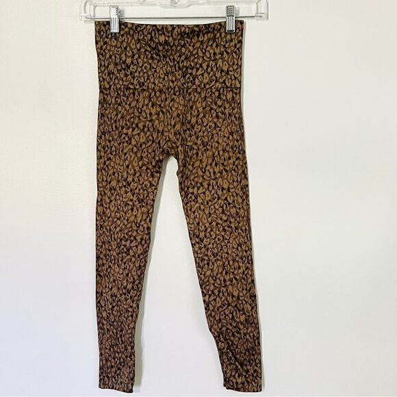 SPANX Look At Me Now Mini Leopard Seamless Leggings XS - Picture 9 of 9